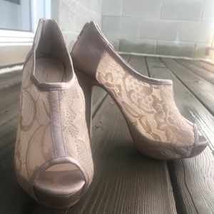 Open toe high heeled faux lace Aldo shoes